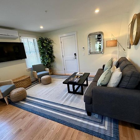 فيلا Prime Location! Renovated House! 6 Bed4 Bath نيوبورت المظهر الخارجي الصورة