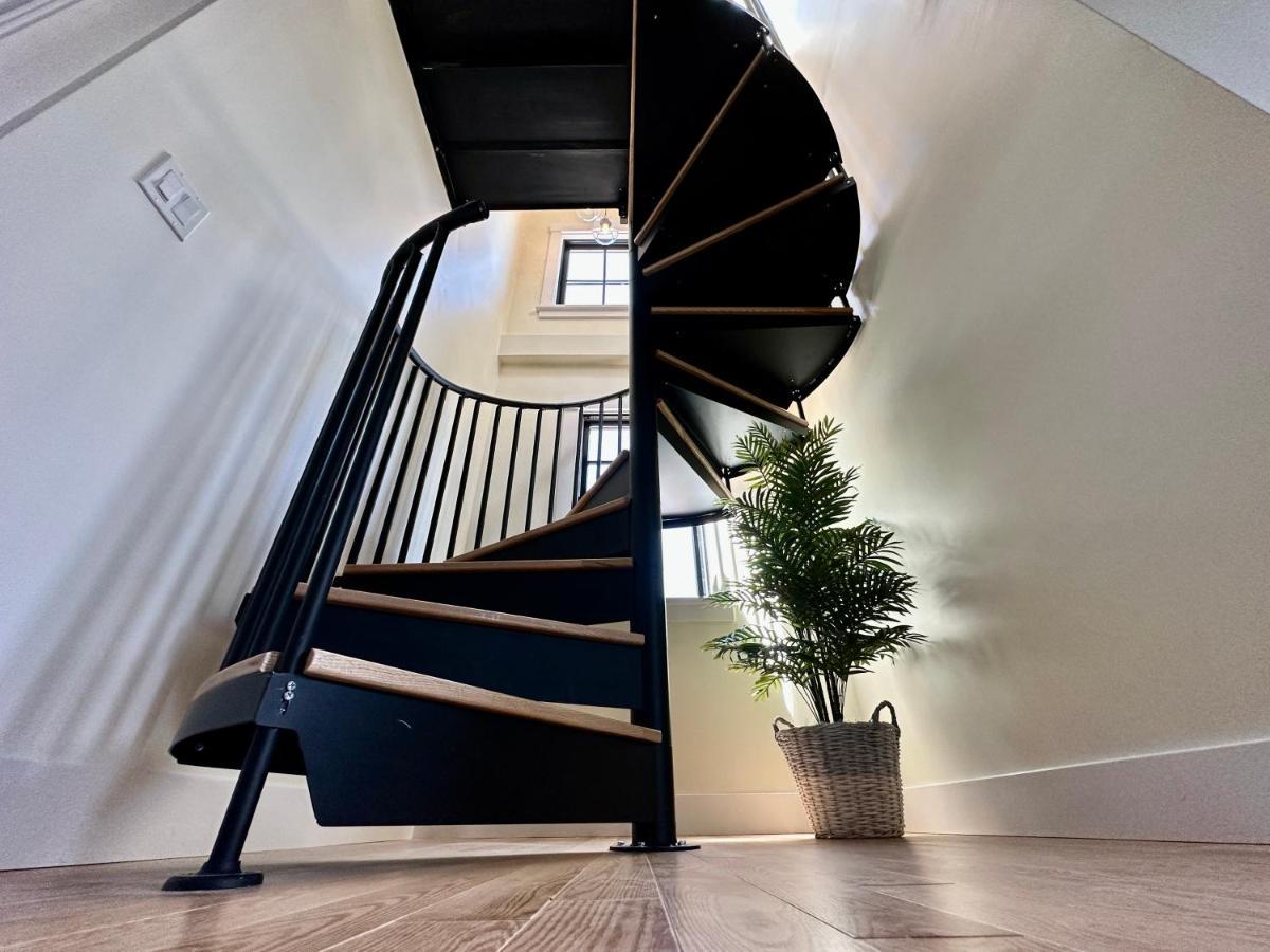 فيلا Prime Location! Renovated House! 6 Bed4 Bath نيوبورت المظهر الخارجي الصورة