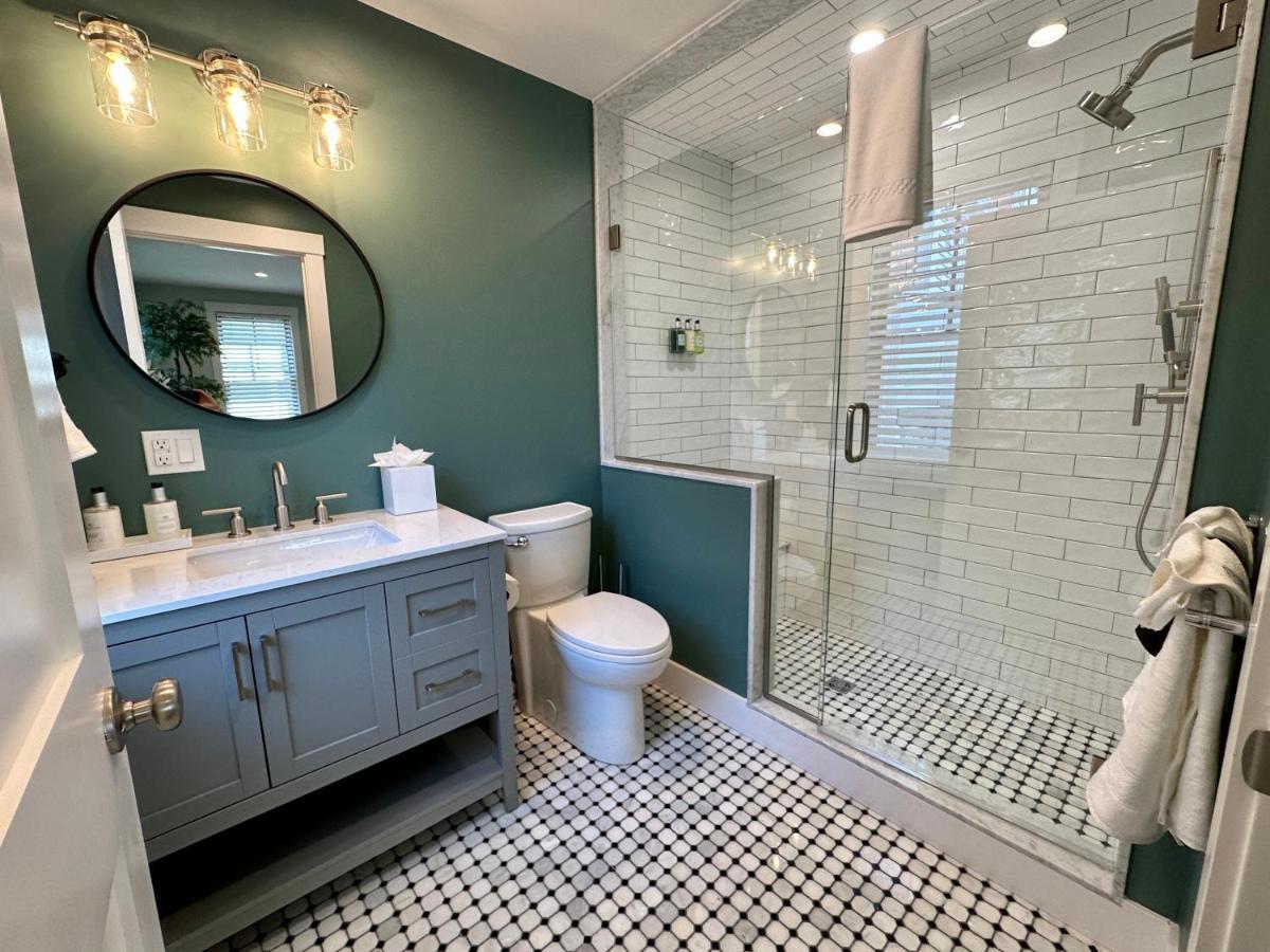 فيلا Prime Location! Renovated House! 6 Bed4 Bath نيوبورت المظهر الخارجي الصورة